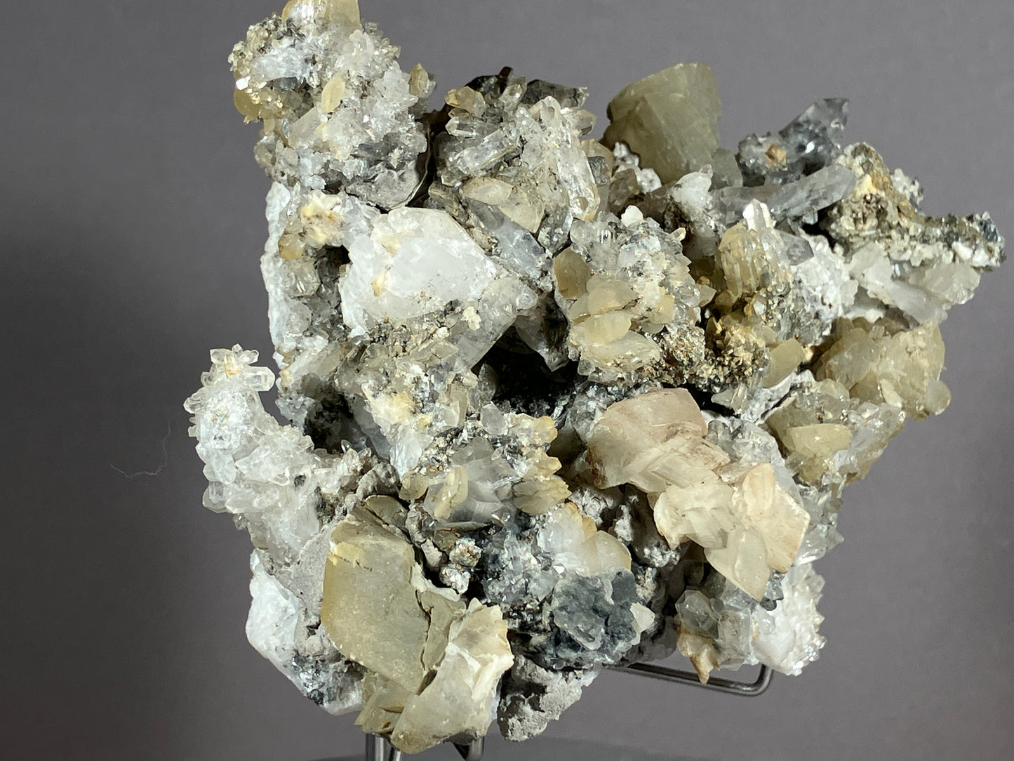 Bergkristall/Calcit - Pfunds/Tirol ca. 10x8cm
