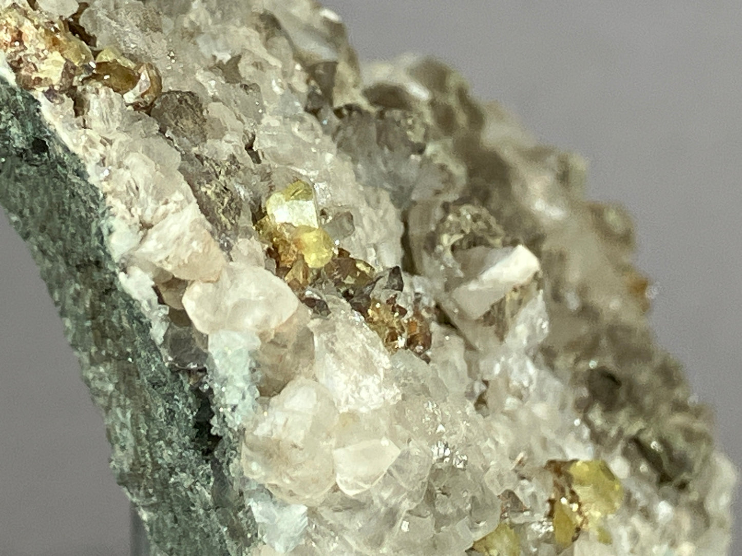 Sphen/Adular - Prägraten/Osttirol ca. 7x4,5cm