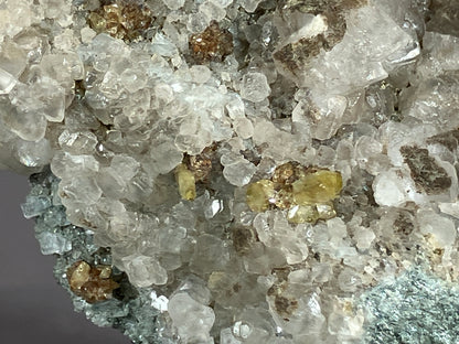 Sphen/Adular - Prägraten/Osttirol ca. 7x4,5cm