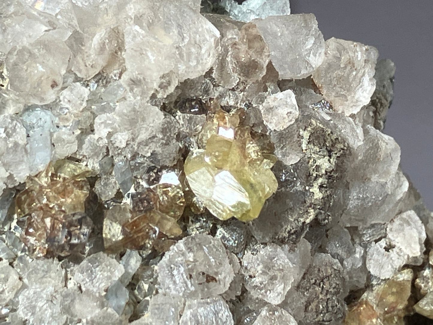 Sphen/Adular - Prägraten/Osttirol ca. 7x4,5cm