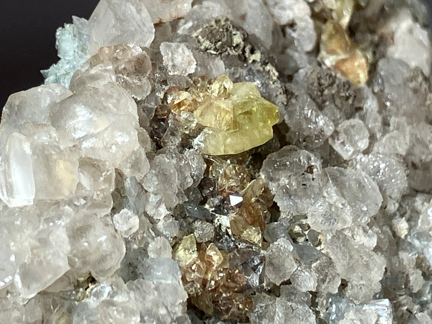 Sphen/Adular - Prägraten/Osttirol ca. 7x4,5cm