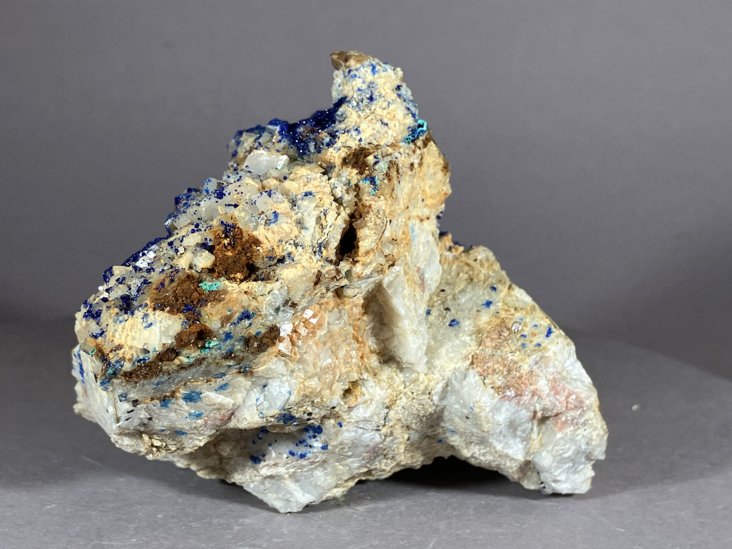 Azurit/Dolomit - St. Gertraudi/Tirol ca. 8,5x7cm