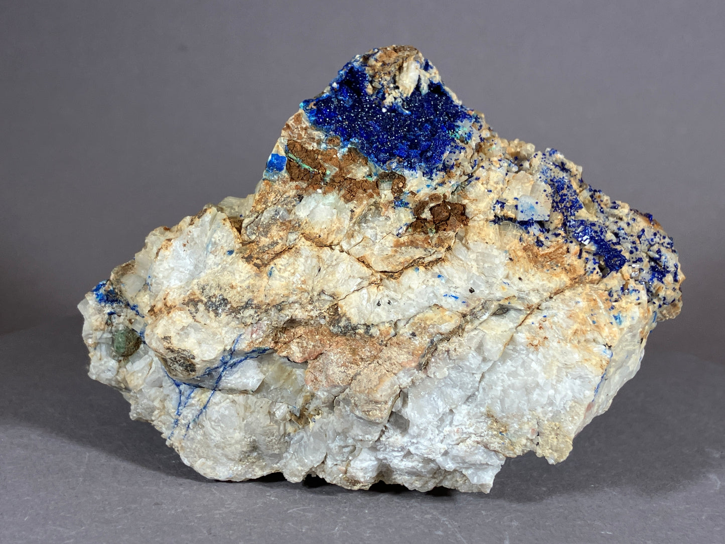 Azurit/Dolomit - St. Gertraudi/Tirol ca. 8,5x7cm