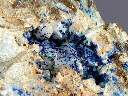 Azurit/Dolomit - St. Gertraudi/Tirol ca. 8,5x7cm