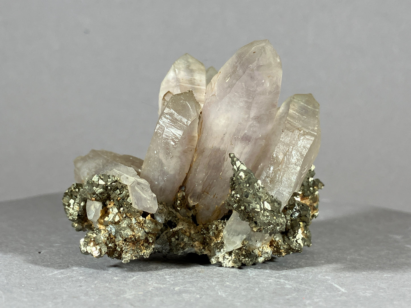 Amethyst/Pyrit - Siebenbürgen/Rumänien ca. 5,5x5,5cm