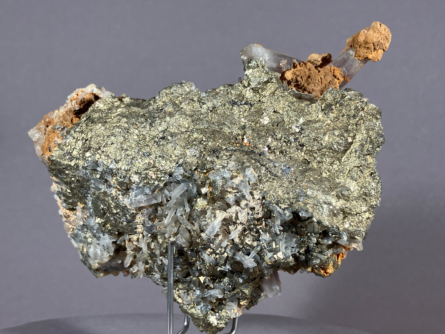 Amethyst/Pyrit/Nadelquarz - Siebenbürgen/Rumänien ca. 10x7,5cm