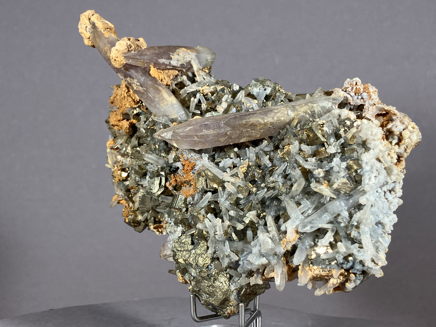 Amethyst/Pyrit/Nadelquarz - Siebenbürgen/Rumänien ca. 10x7,5cm