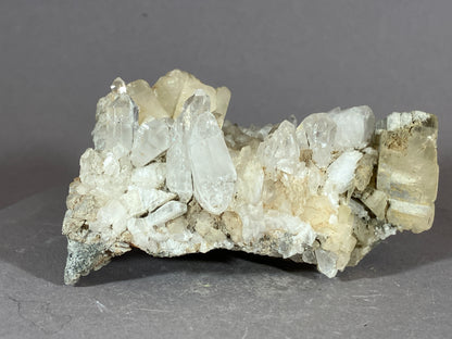 Bergkristall/Calcit - Pfunds/Tirol ca. 9x5cm