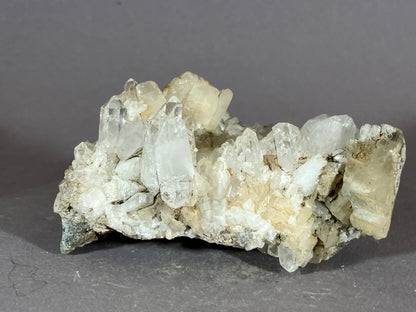 Bergkristall/Calcit - Pfunds/Tirol ca. 9x5cm