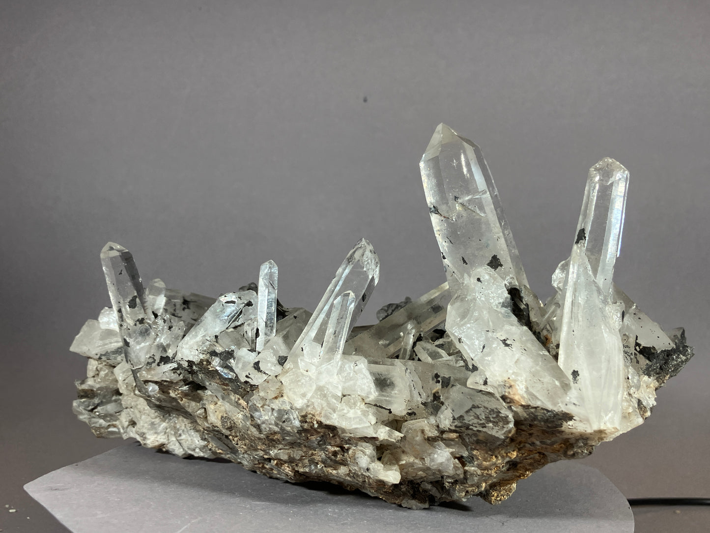 Bergkristall/Hämatit - Jinlong/China ca. 20x12cm