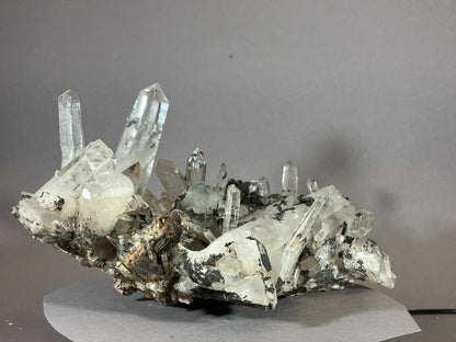 Bergkristall/Hämatit - Jinlong/China ca. 20x12cm