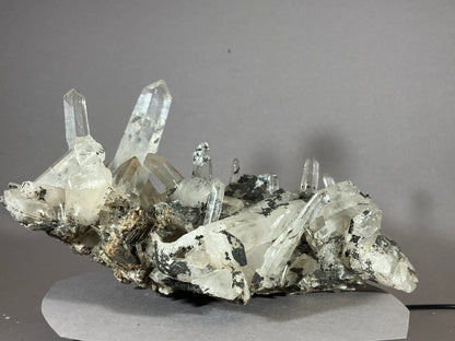 Bergkristall/Hämatit - Jinlong/China ca. 20x12cm
