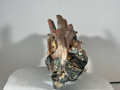 Hämatit/Bergkristall - Jinlong/China ca. 17x10cm