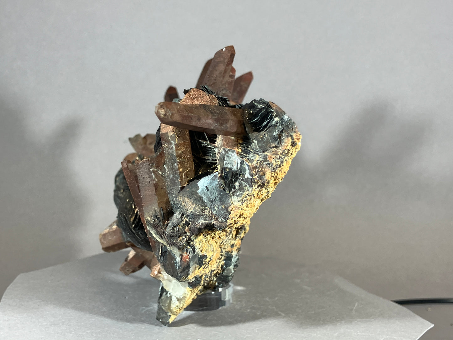 Hämatit/Bergkristall - Jinlong/China ca. 17x10cm