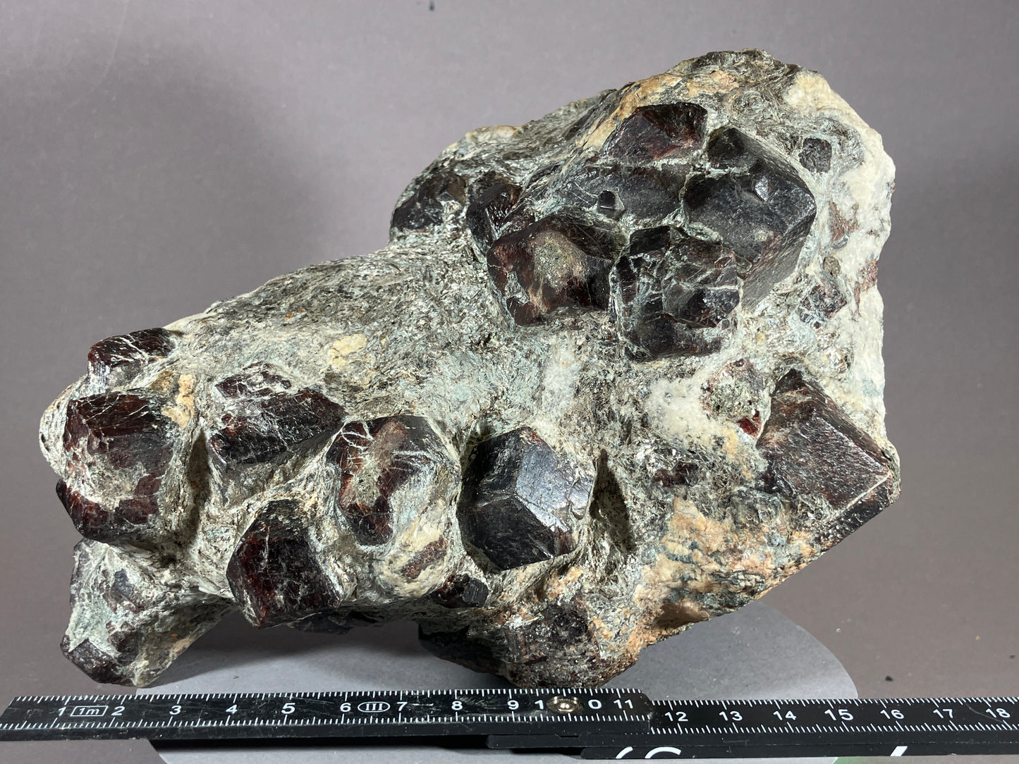 Granat - Ötztal/Tirol ca. 19x12cm