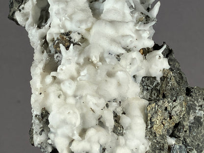 Aragonit/Eisenblüte - Pfunds/Tirol ca. 15x7cm