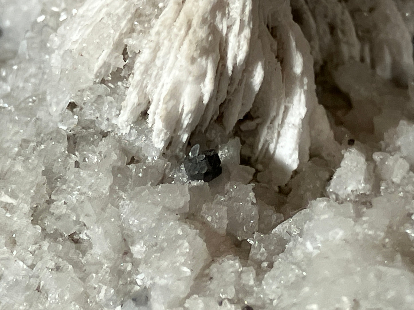 Baryt/Quarz/Fahlerz - St.Gertraudi/Tirol ca. 5x4cm