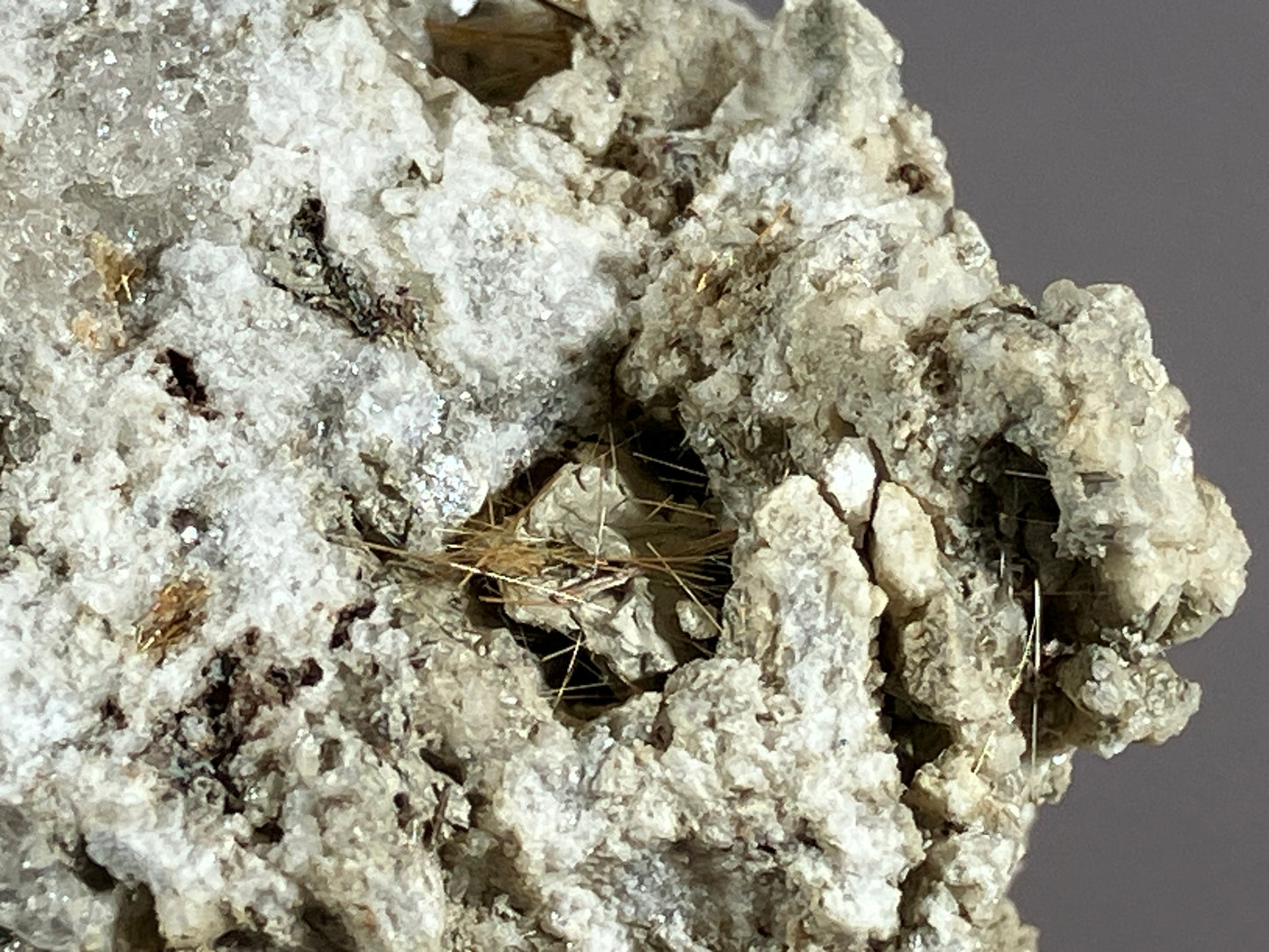 Rutil - Floitengrund/Zillertal ca. 8x4cm