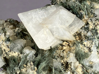 Adular/Amiant - Val Maighels/Schweiz ca. 9x7cm