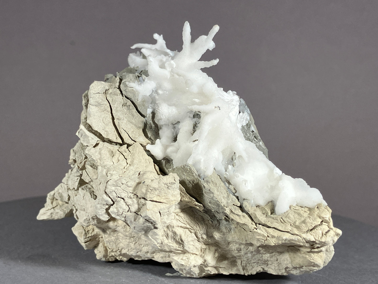 Aragonit/Eisenblüte - Pfunds/Tirol ca. 7x5cm
