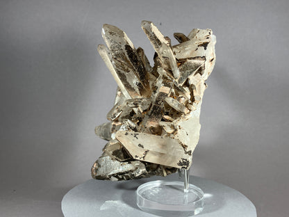 Bergkristall/Hämatit - Jinlong/China ca. 14x14cm