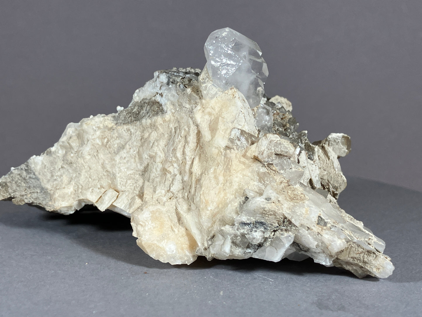Bergkristall/Fadenquarz - Pfunds/Tirol ca. 9x5,5cm