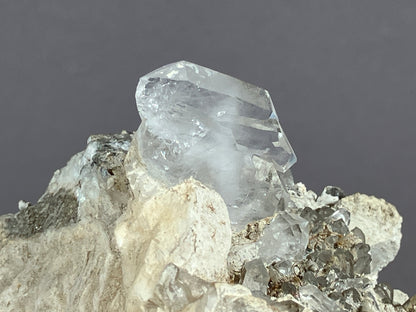 Bergkristall/Fadenquarz - Pfunds/Tirol ca. 9x5,5cm