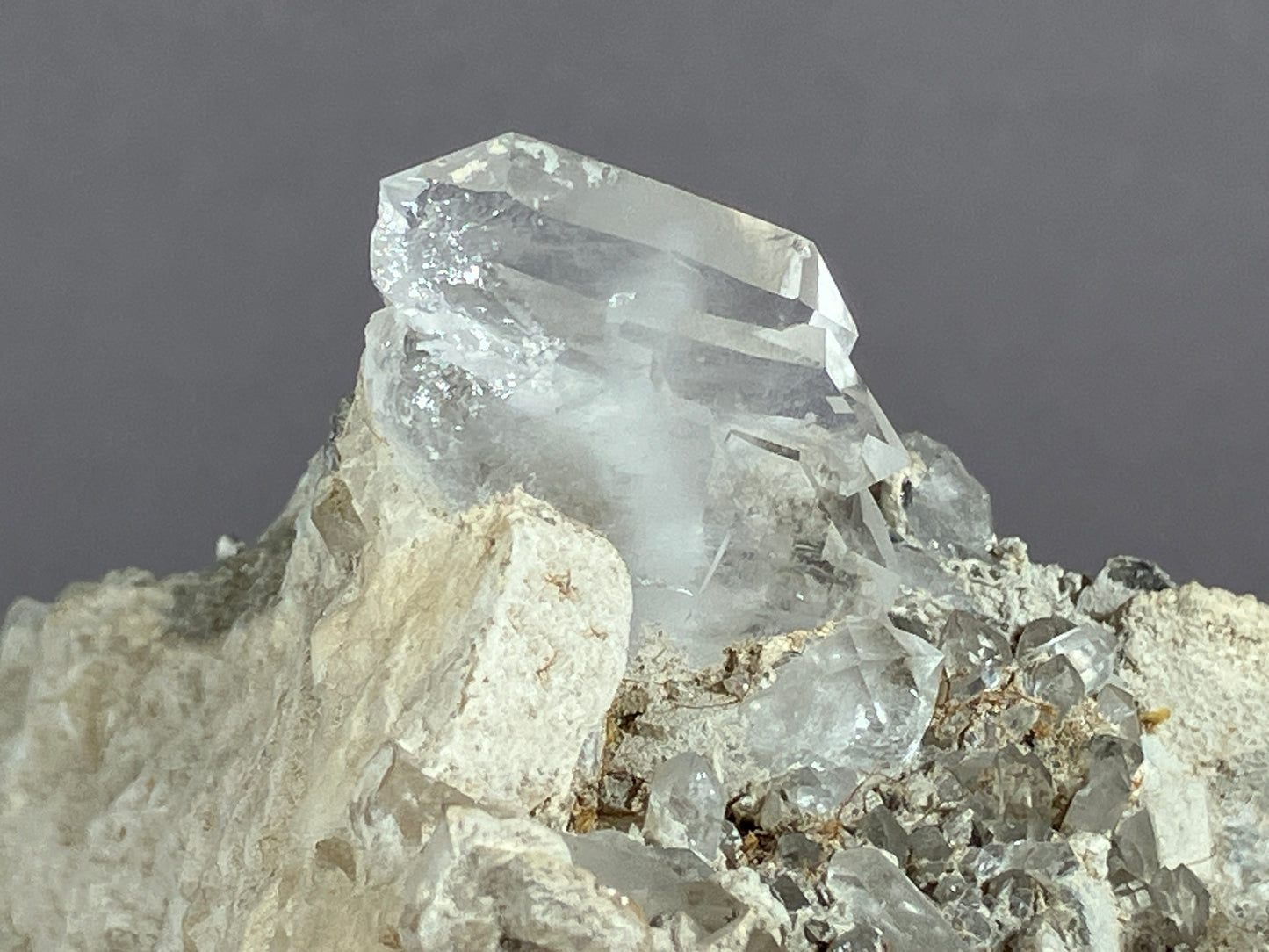 Bergkristall/Fadenquarz - Pfunds/Tirol ca. 9x5,5cm