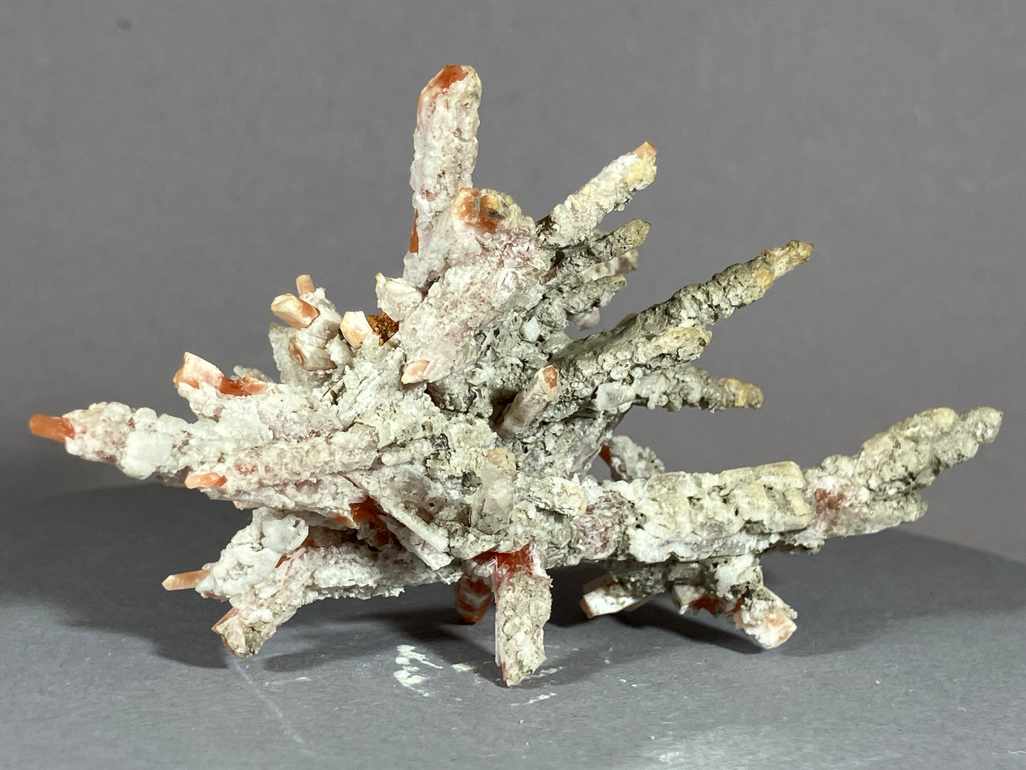 Bergkristall/Redquartz - Dálnegorsk/Russland ca. 9x5cm