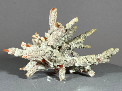 Bergkristall/Redquartz - Dálnegorsk/Russland ca. 9x5cm