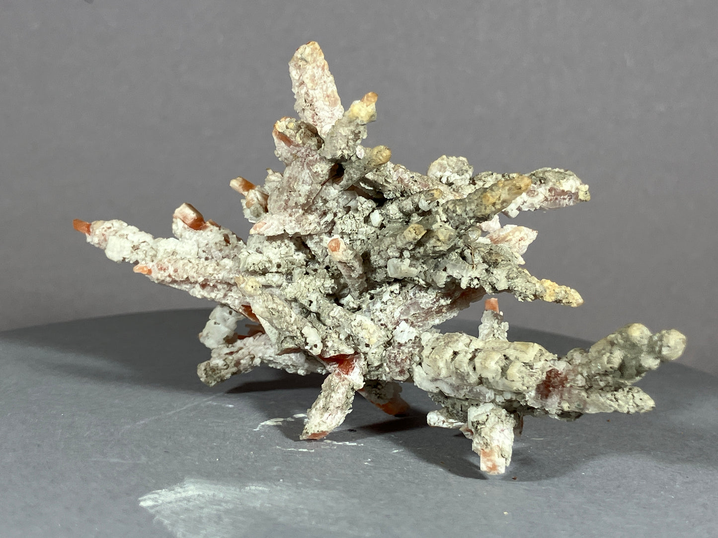 Bergkristall/Redquartz - Dálnegorsk/Russland ca. 9x5cm
