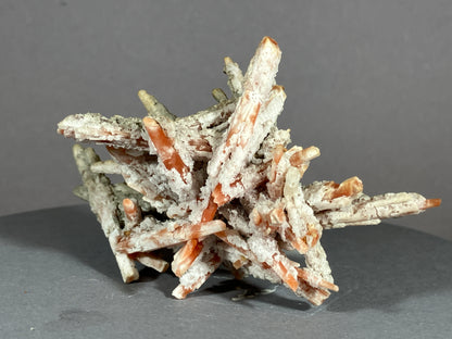 Bergkristall/Redquartz - Dálnegorsk/Russland ca. 9x5cm