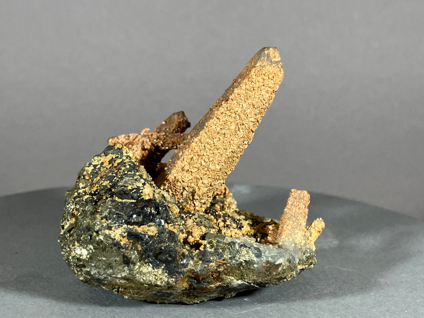 Bergkristall/Siderit - Cavnic/Rumänien ca. 5,5x6cm