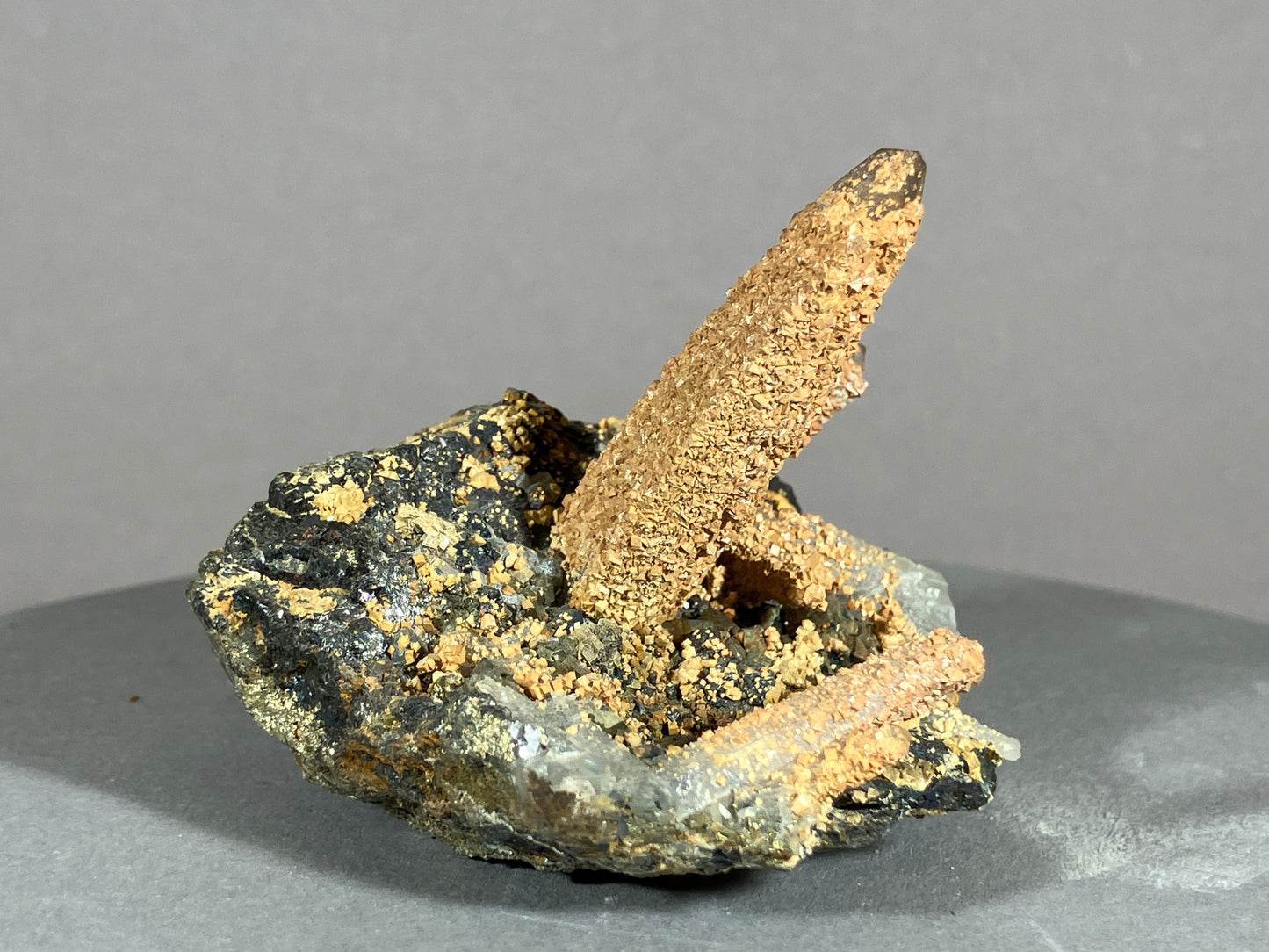 Bergkristall/Siderit - Cavnic/Rumänien ca. 5,5x6cm
