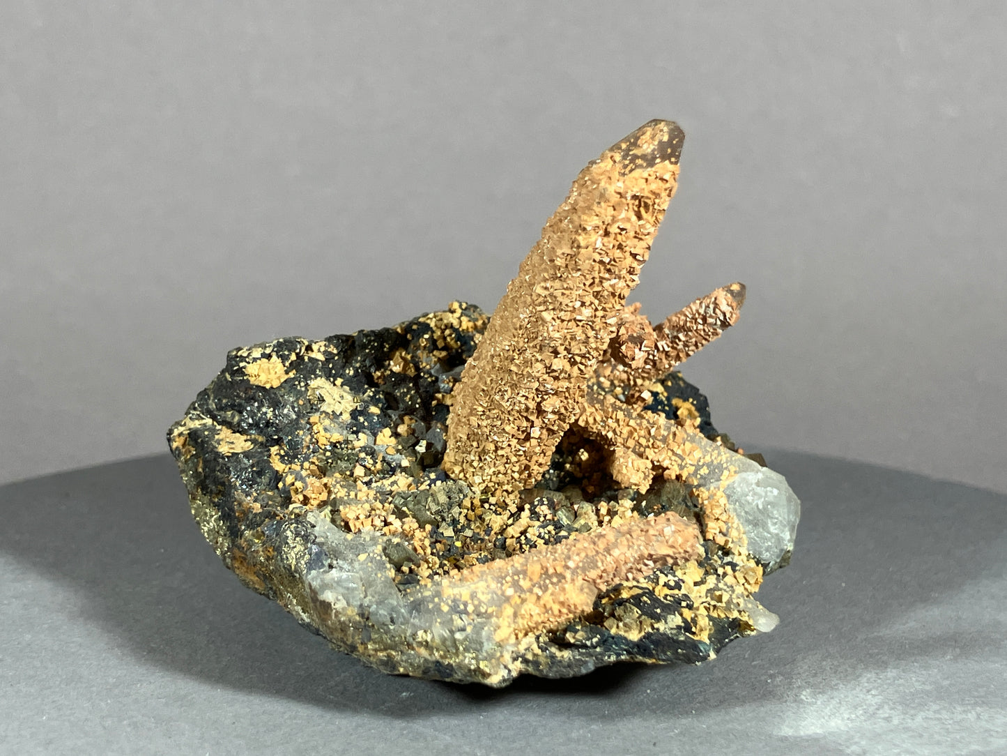 Bergkristall/Siderit - Cavnic/Rumänien ca. 5,5x6cm