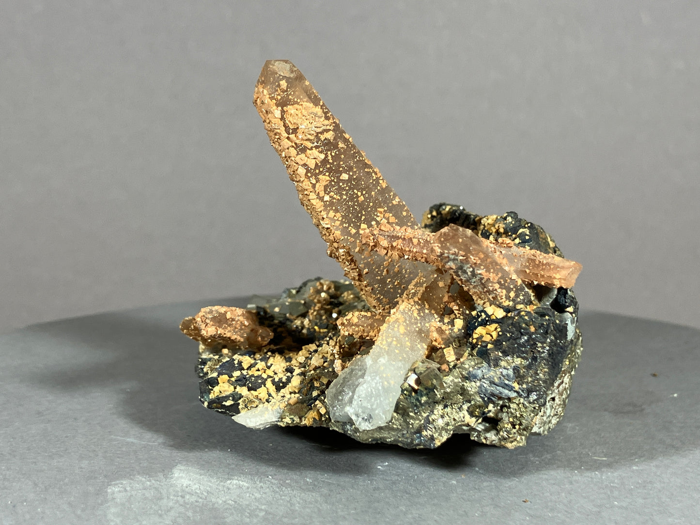 Bergkristall/Siderit - Cavnic/Rumänien ca. 5,5x6cm