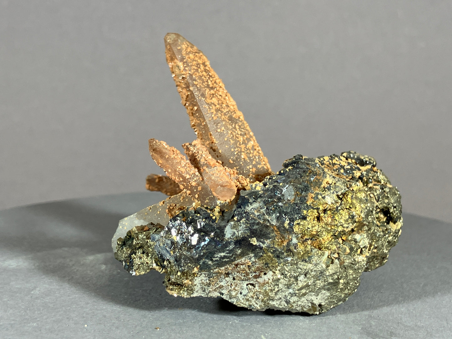 Bergkristall/Siderit - Cavnic/Rumänien ca. 5,5x6cm