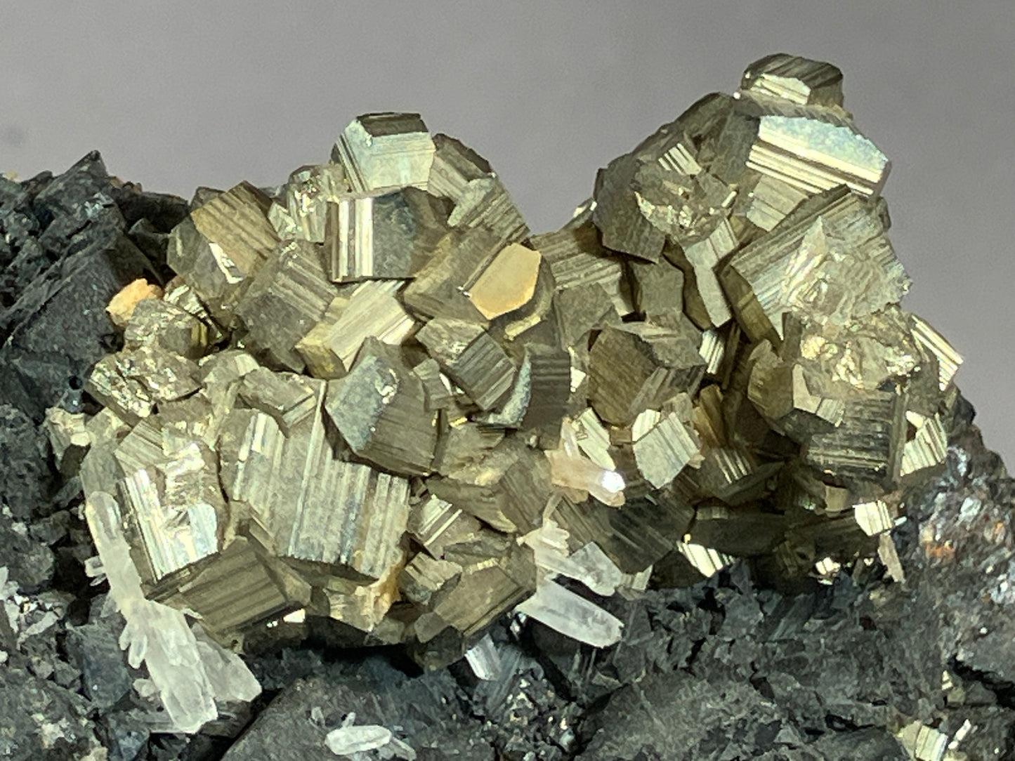 Pyrit/Zinkblende - St.Christobal/Peru ca. 9x5,5cm