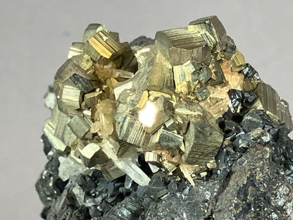 Pyrit/Zinkblende - St.Christobal/Peru ca. 9x5,5cm