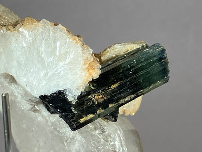 Turmalin/Quarz - Brasilien ca. 7x5cm