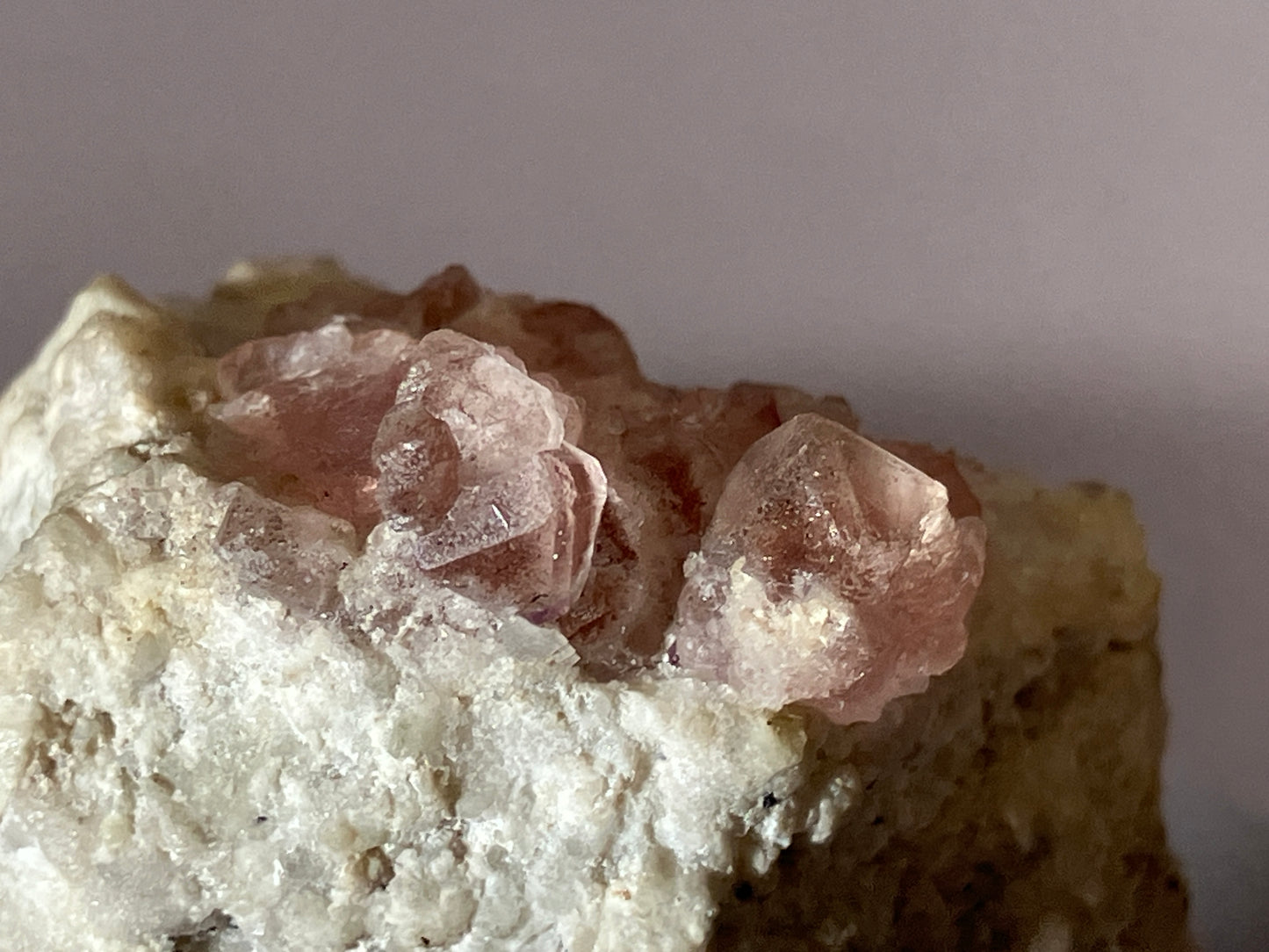 Rosa Fluorit/Rauchquarz - Kt.Bern/Schweiz ca. 5,7x4,5cm
