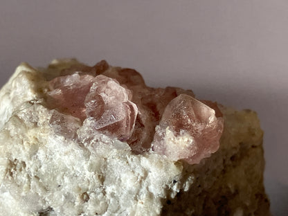 Rosa Fluorit/Rauchquarz - Kt.Bern/Schweiz ca. 5,7x4,5cm