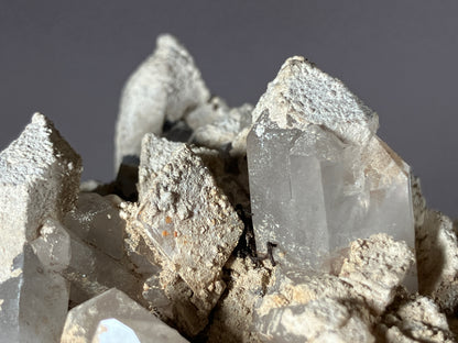 Bergkristall/Sinter/Calcit - Pfunds/Tirol ca. 11x8,5cm