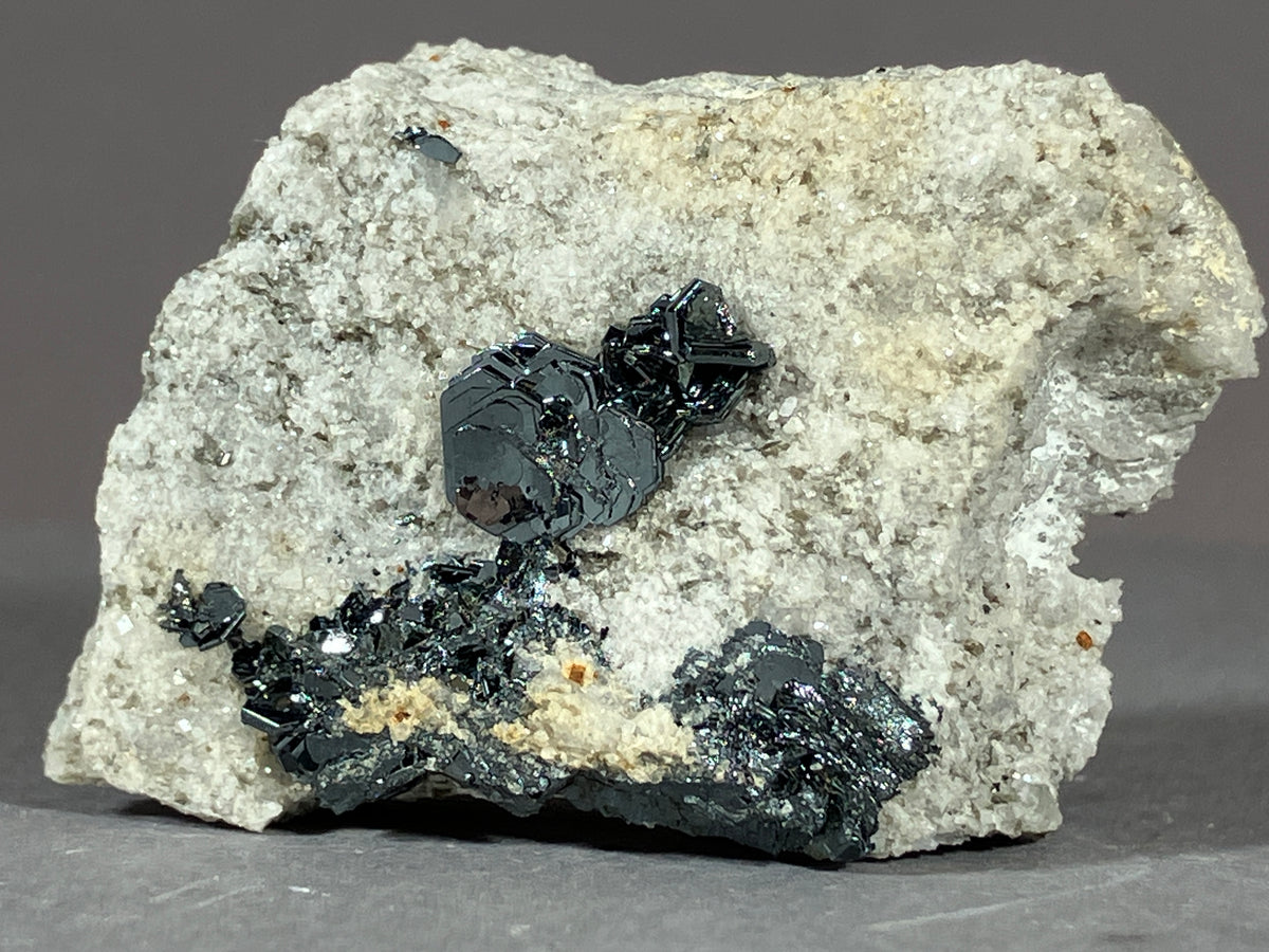 Hämatit/Eisenrose - Wallis/Schweiz ca. 3,6x2,5cm