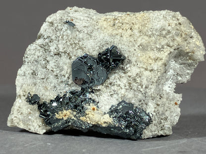 Hämatit/Eisenrose - Wallis/Schweiz ca. 3,6x2,5cm