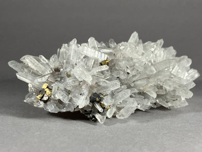 Bergkristall/Nadelquarz - Madan ca. 8,5x4cm