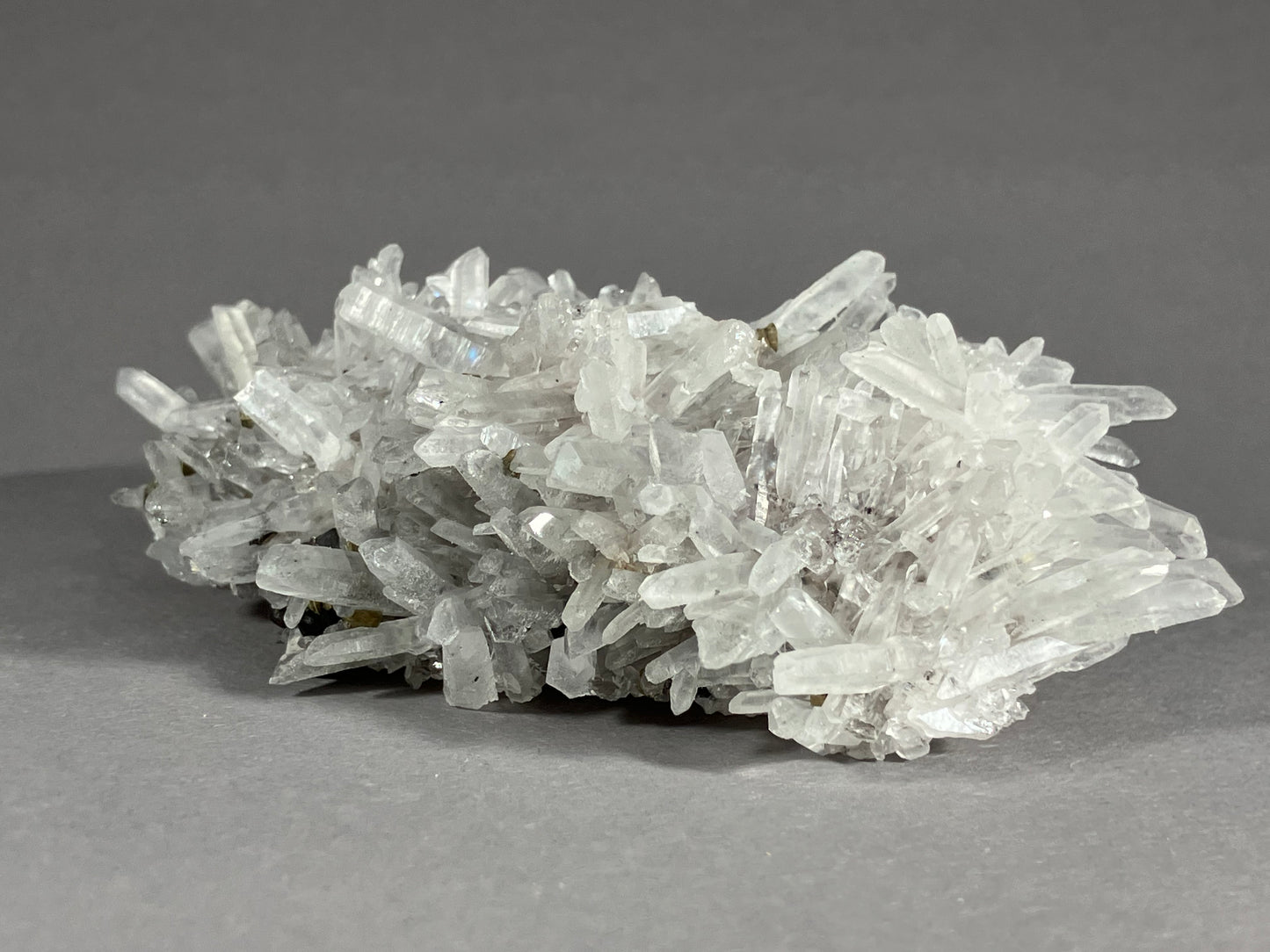 Bergkristall/Nadelquarz - Madan ca. 8,5x4cm