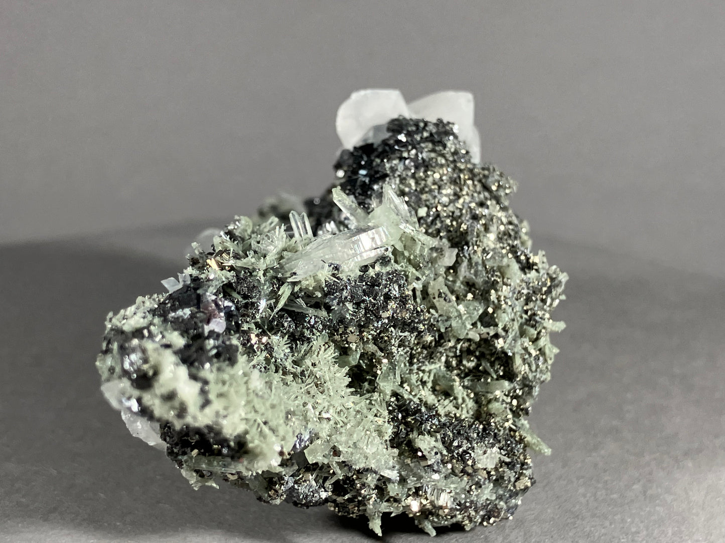 Calcit,Pyrit,Bergkristall - Madan ca. 8x4cm