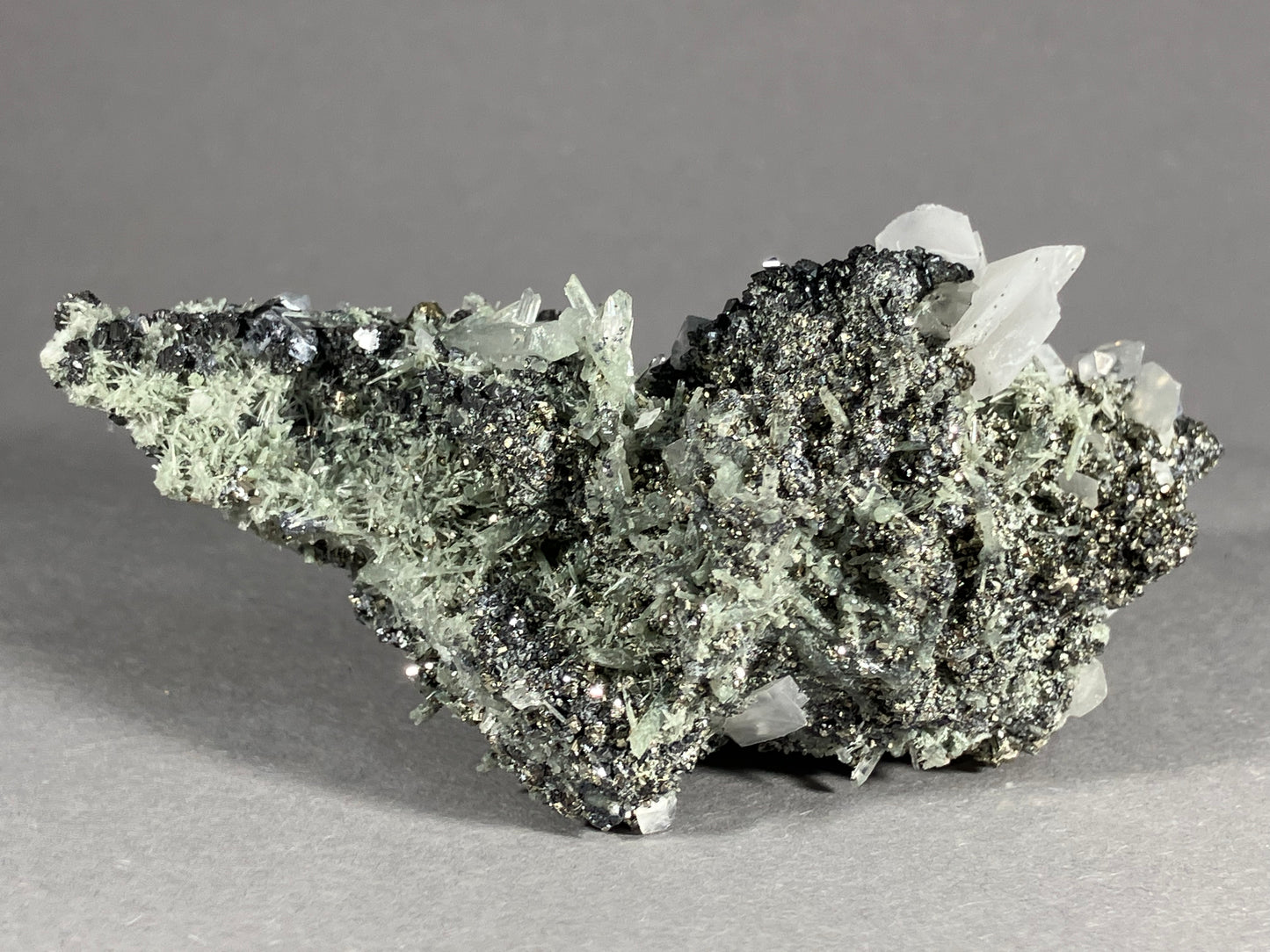 Calcit,Pyrit,Bergkristall - Madan ca. 8x4cm