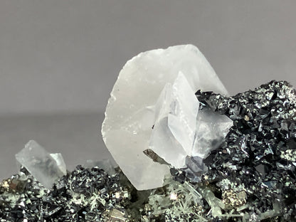 Calcit,Pyrit,Bergkristall - Madan ca. 8x4cm